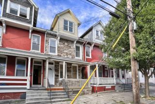 542 Pershing Ave, Lancaster, PA 17602-4370