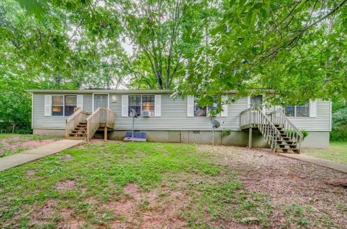 115 Jetta Ln, Holly Springs, GA 30115-8670