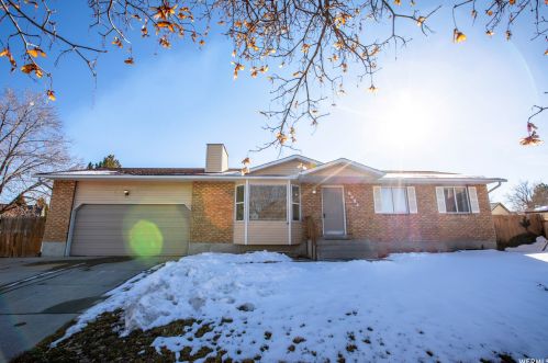 6684 Verano Cir, Taylorsville, UT 84081-4342