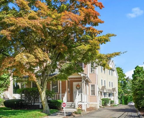 16 Hillside Pl, Norwalk, CT 06854-2857