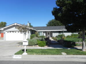 39718 Country Club Dr, Palmdale, CA 93551-2968