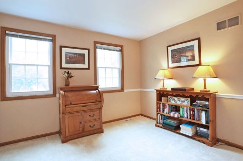 809 Burning Trl, Carol Stream IL  60188-9148 exterior