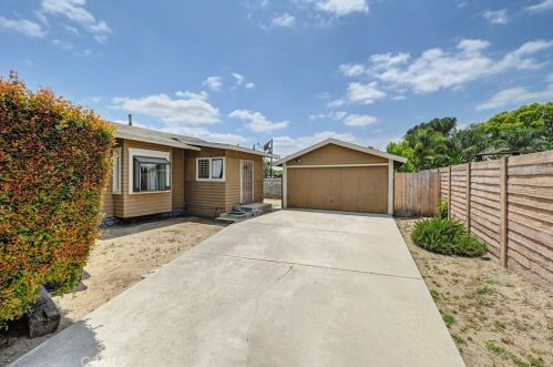 163 Campus Ave, Upland CA  91786-6830 exterior