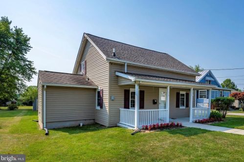 10 Blue Ridge Ave, Graceham, MD 21788-1718