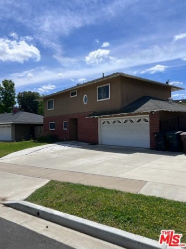 334 Starfire St, Anaheim, CA 92807-2929