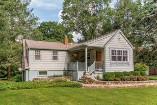 229 Westport Rd, Wilton CT  06897-4639 exterior
