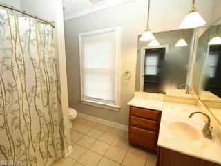 1039 Gates Ave, Norfolk VA  23507-1126 exterior