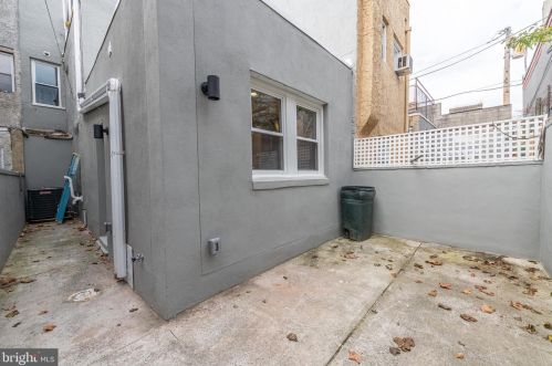 1621 10th St, Philadelphia PA 19148-1132 exterior