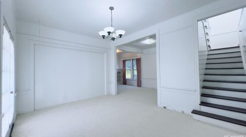 2508 Manoa Rd, Honolulu HI  96822-2120 exterior