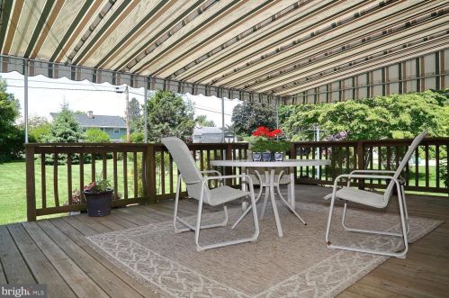 1144 Devonshire Rd, Lancaster PA  17601-1611 exterior