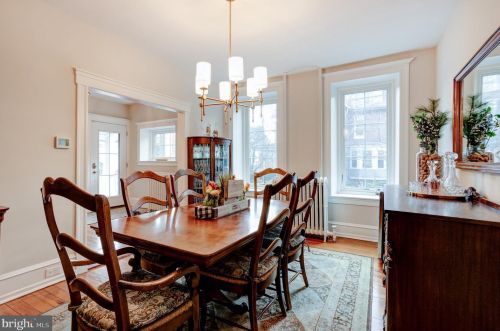 301 Gravers Ln, Philadelphia PA 19118-2802 exterior