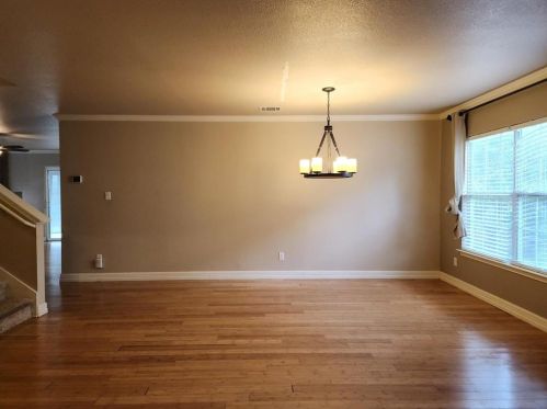 451 Whispering Hollow Dr, Uhland TX  78640-4661 exterior