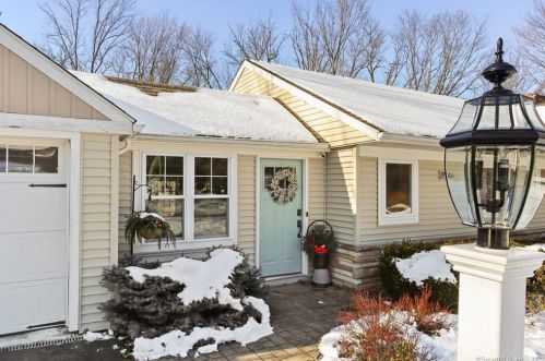 254 Pratt St, Southington, CT 06489-4234