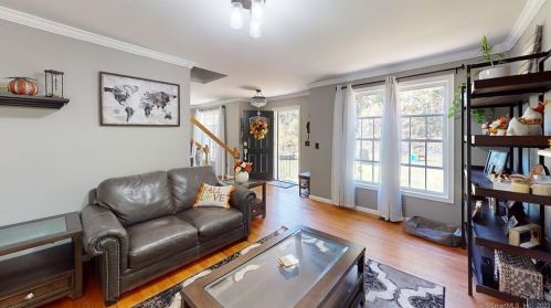 1037 Providence Pike, Killingly CT  06239-4003 exterior