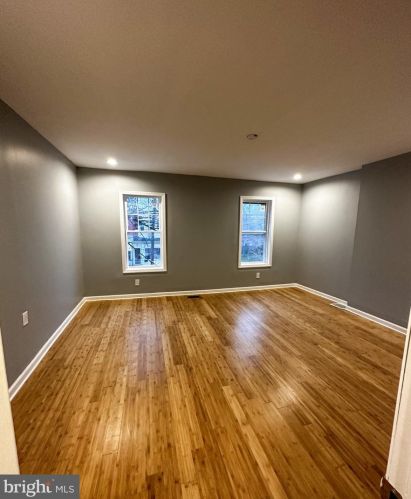 1732 State St, Trenton NJ  08609-2008 exterior