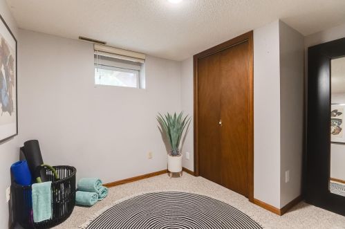 1417 Indian Oaks Trl, Saint Paul MN  55112-1963 exterior