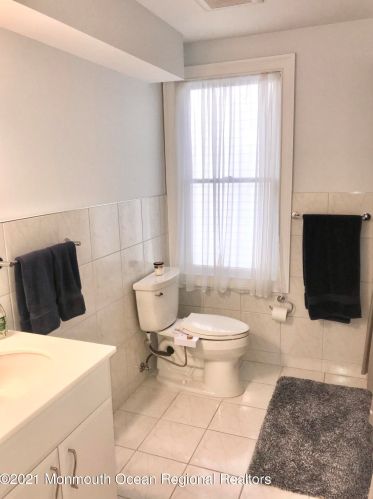 317 6th Ave, Tinton Falls NJ 07712-5577 exterior