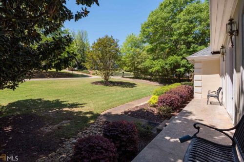 161 Chesterfield Rd, Bogart, GA 30622-1753