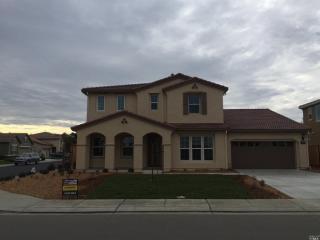 2043 Newcastle Dr, Vacaville, CA 95687-8211