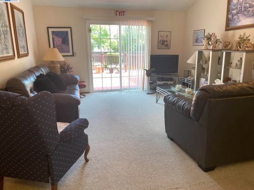 2180 La Orinda Pl, Concord, CA 94518-3020