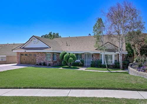 2033 Flower Ct, Upland, CA 91784-1490