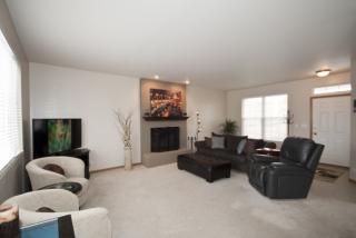67 Meadow Dr, Dekalb IL  60112-4137 exterior