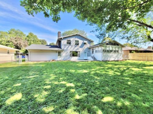 3268 Sage Dr, Rockford, IL 61114-5350