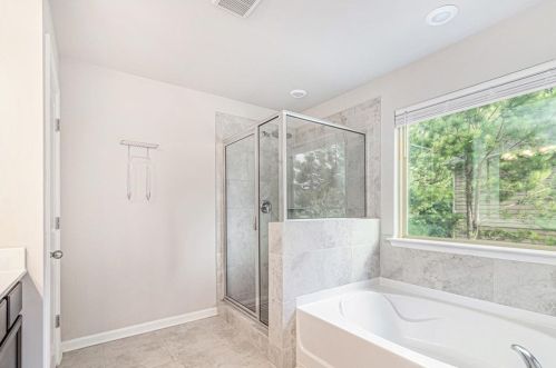 3871 Lake Sanctuary Way, Atlanta GA  30349-1984 exterior