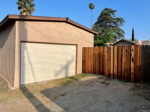 2061 Marlborough Ave, Riverside CA  92507-2039 exterior