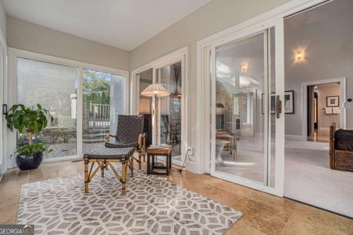 887 Berkshire Rd, Atlanta GA  30324-4929 exterior