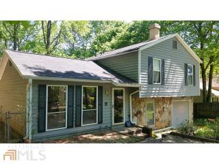 2742 Shetland Ln, Kennesaw, GA 30152-2526