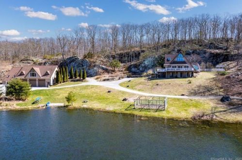 65 Bokum Rd, Chester CT  06412-1339 exterior