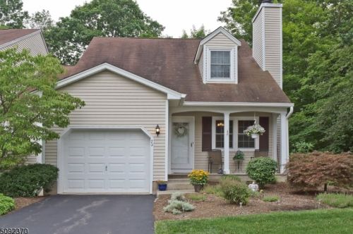 72 Carriage Ln, Fredon, NJ 07860-1928