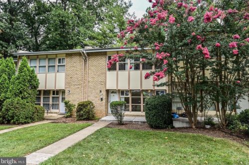 4438 Forest Glen Ct, Annandale VA  22003-4838 exterior