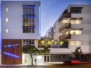 525 Broadway, Santa Monica CA  90401-2478 exterior