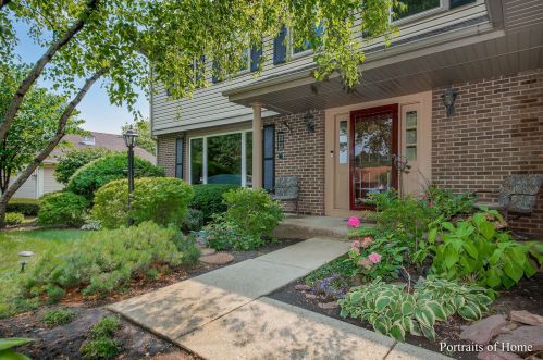 1168 Morning Glory Ln, Hanover Park, IL 60103-5827