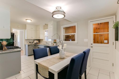 2445 Aglen St, Saint Paul MN  55113-3309 exterior