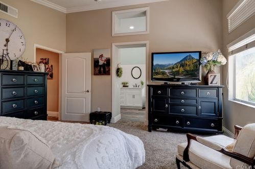 8245 Alpine Ct, Anaheim CA  92808-2318 exterior