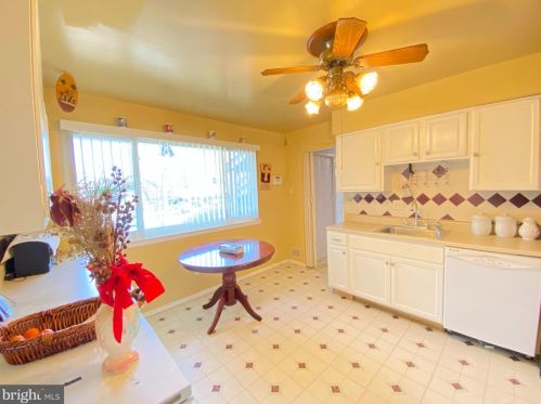 9504 Lawnsberry Ter, Silver Spring MD 20901-4714 exterior