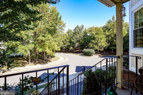 5524 Quail Ct, Clifton, VA 20124-0905