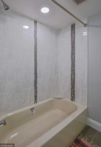 11316 Heights Dr, Minneapolis MN  55433-3528 exterior