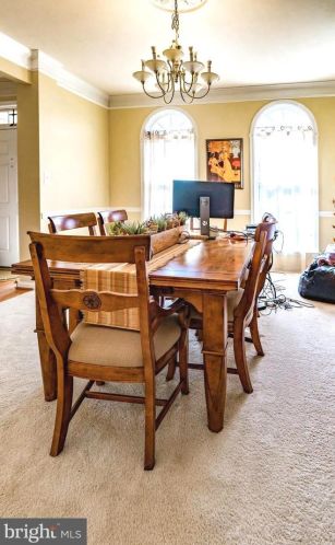 7125 Ayers Mdw Ln, Springfield VA  22150-4915 exterior