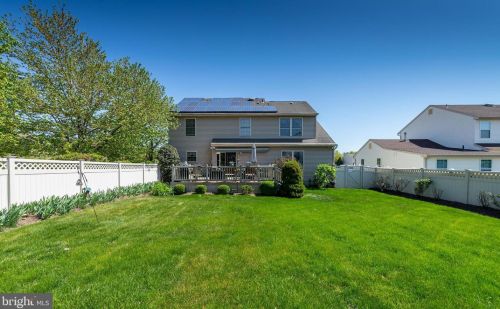 1 Mayflower Dr, Erial, NJ 08081-4116