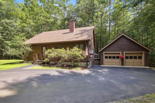 240 Fort Point Rd, Alton, NH 03810-6072