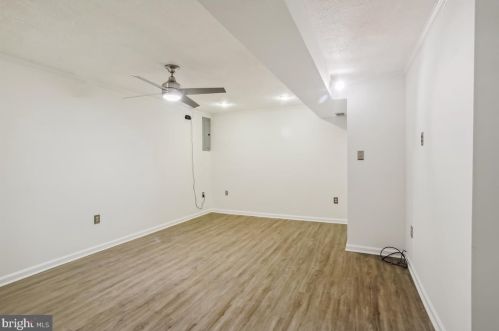 18 Kinsman View Cir, Silver Spring MD 20901-1652 exterior