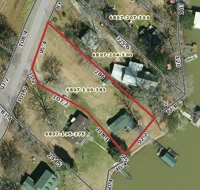 205 Cove Rd, Greenwood, SC 29646-8106