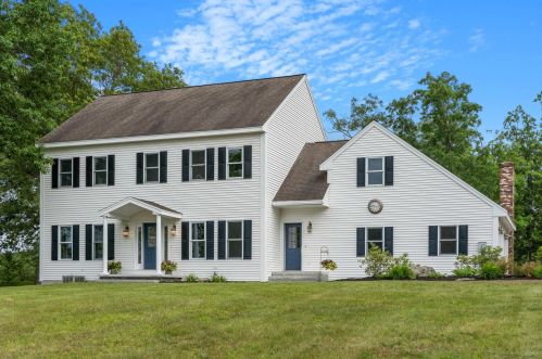 38 Mason Rd, Brookline, NH 03033-2202