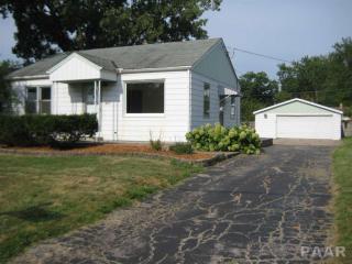 4007 University St, Peoria IL  61614-6940 exterior