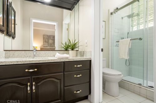 4501 Cerro Vista Dr, Anaheim CA 92807 exterior