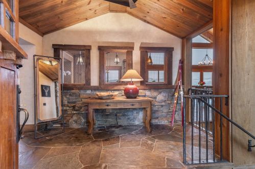 12332 Ski Slope Way, Truckee CA  96161-6603 exterior